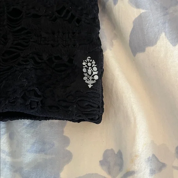 Free People Movement Happiness Runs Floral Tank size xs/s - Picture 4 of 6